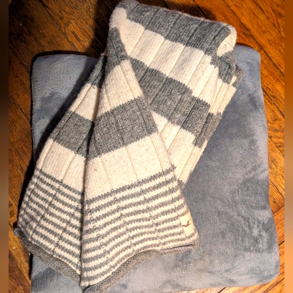 Scarf (Hollister)